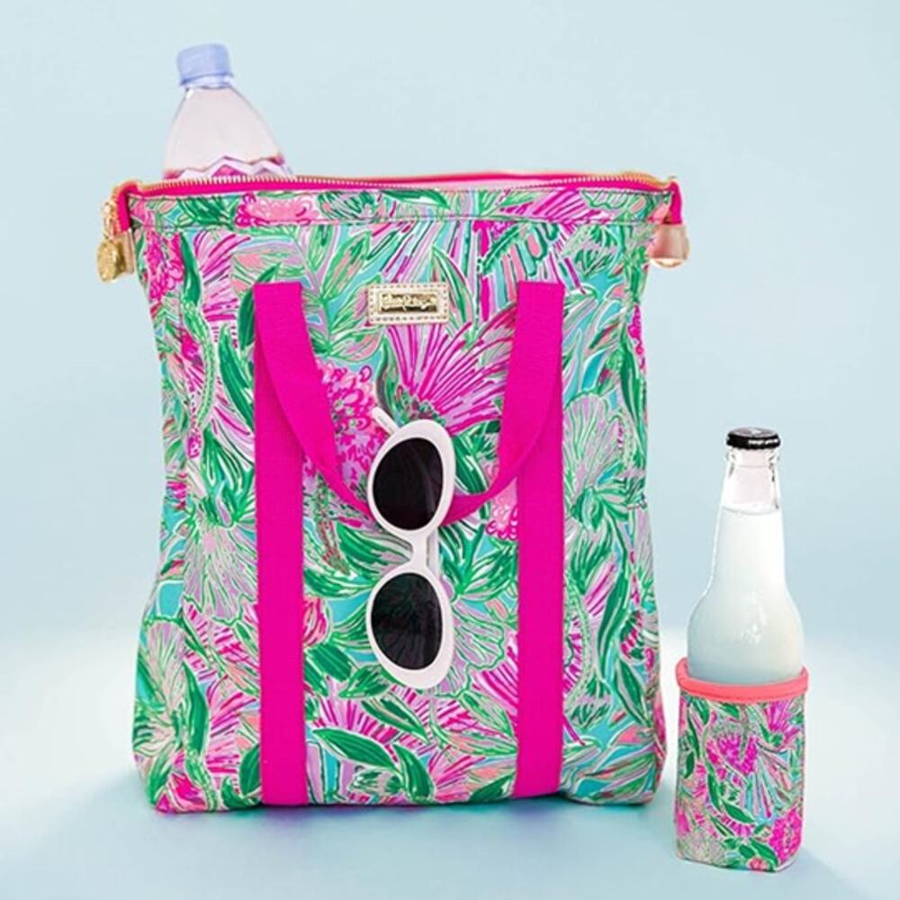 NWT Lilly Pulitzer Backpack Cooler Coming in Hot